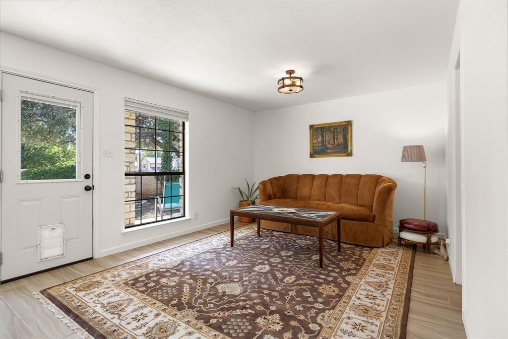 1729 Ryon Lane Round Rock, TX 78681 - Photo 10 of 27 Access to covered back patio.