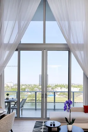 $10,000 | 4010 South Ocean Drive, Unit R504, Hollywood, FL 33019