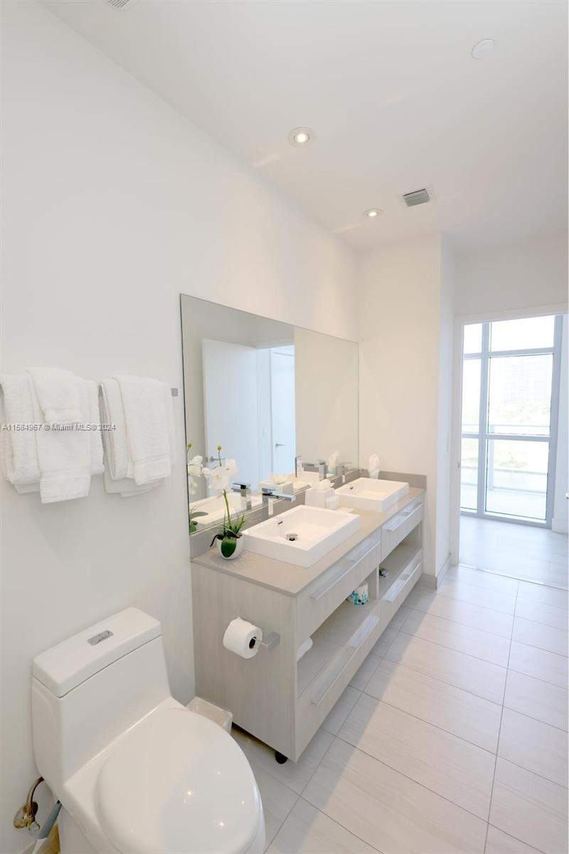 4010 South Ocean Drive, Unit R504 Hollywood, FL 33019 - Photo 13 of 20