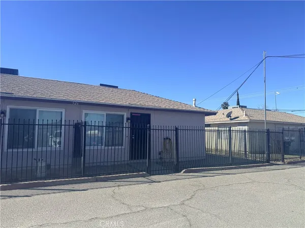 $1,650 | 526 Greystone Lane, Unit 3, Hemet, CA 92543
