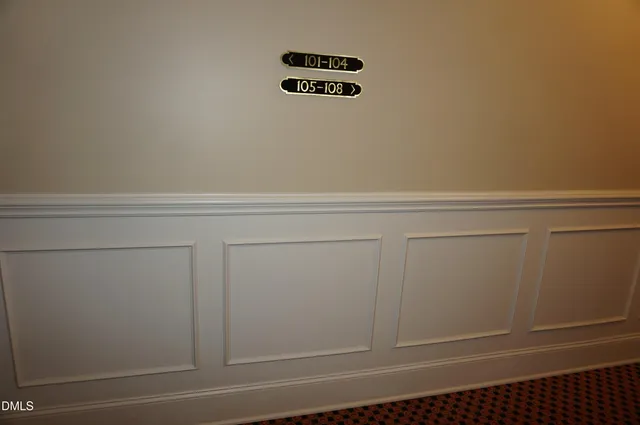 a view of utility room