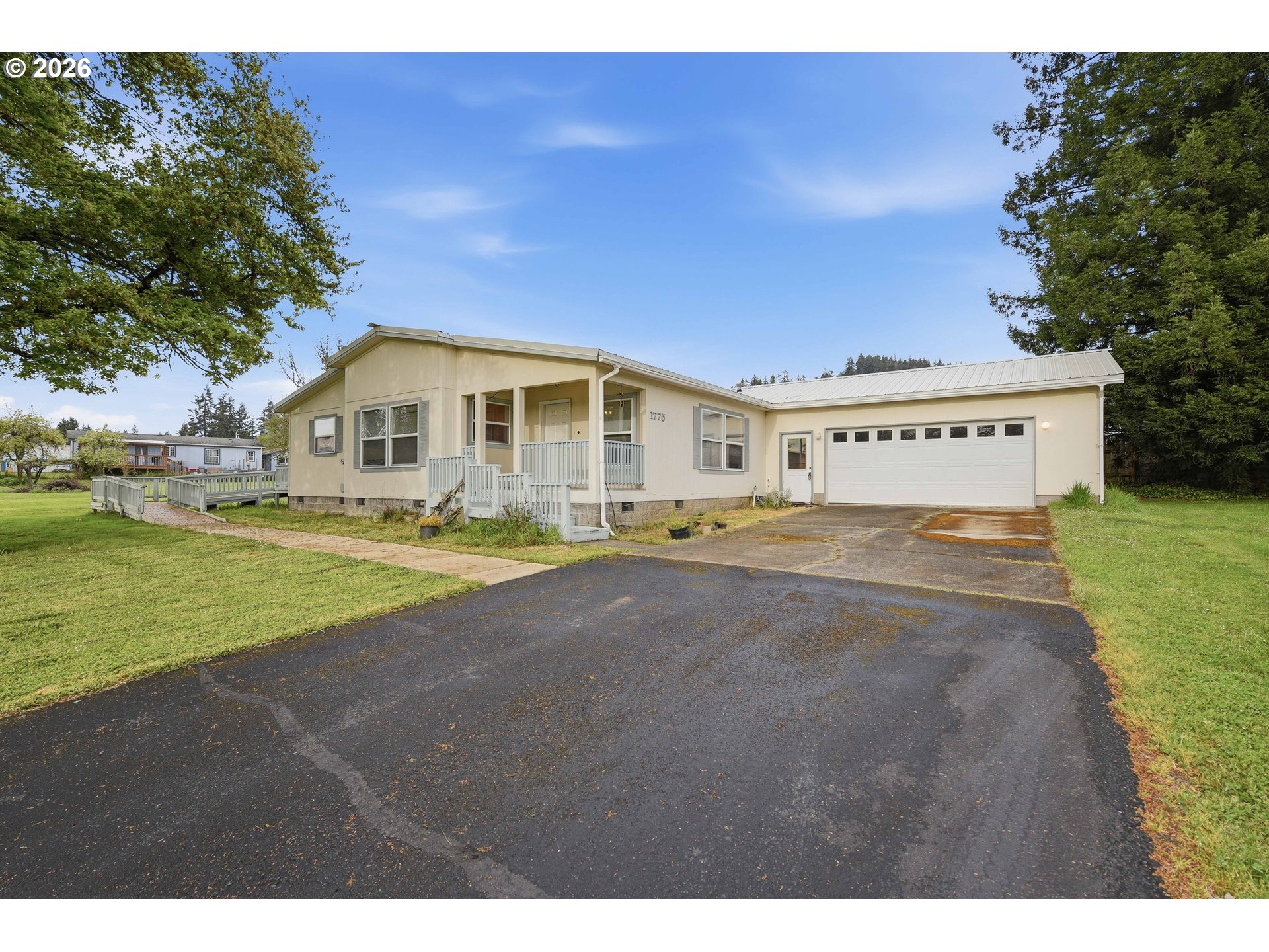 1775 Stover Lane Myrtle Point, OR 97458 - Photo 2 of 45