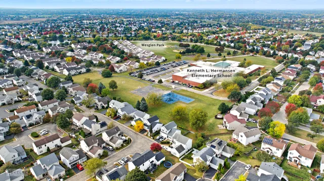 $320,000 | 1466 Larkspur Court, Romeoville, IL 60446