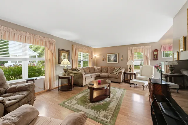 $320,000 | 1466 Larkspur Court, Romeoville, IL 60446