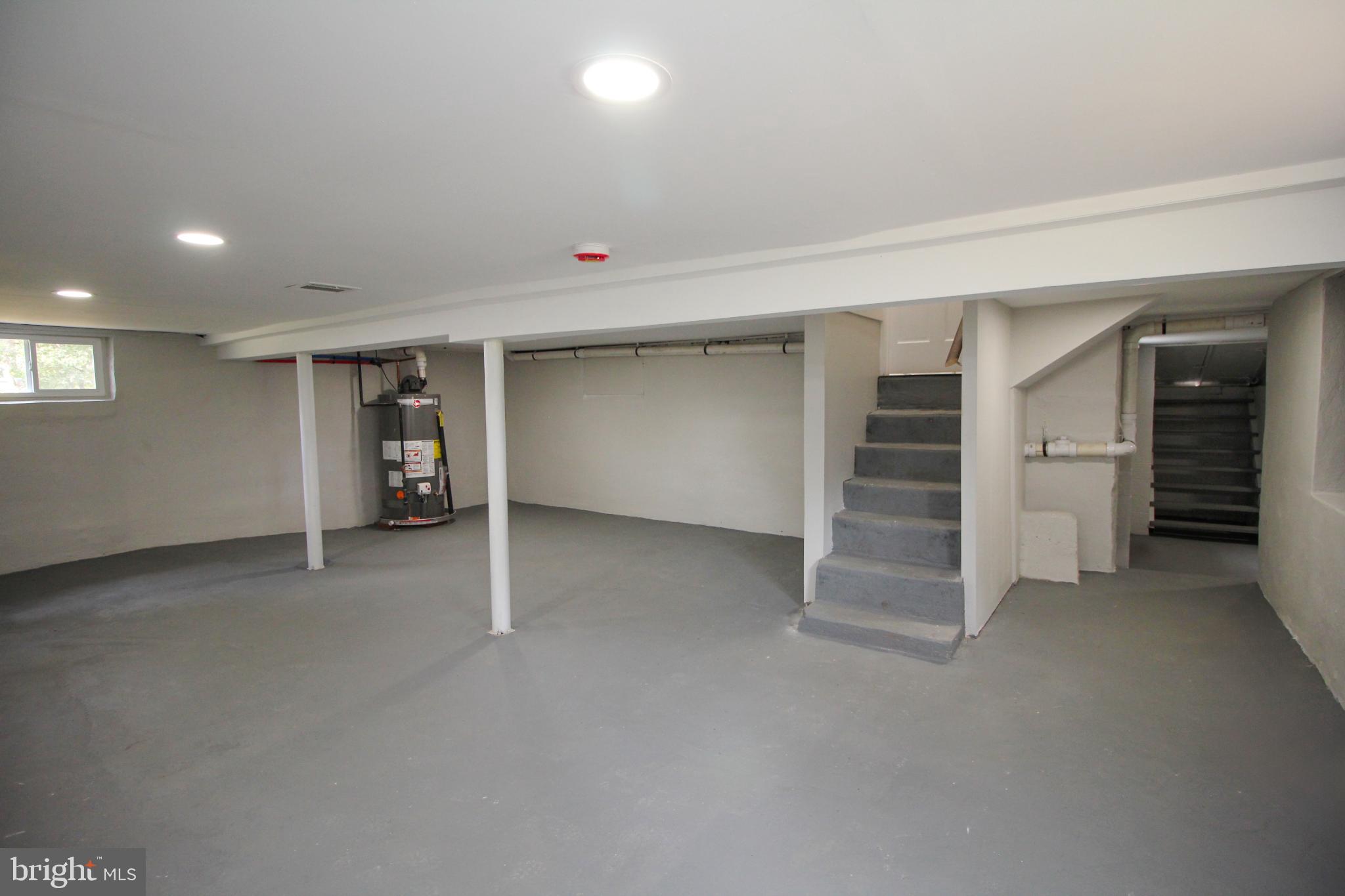 1588 Kearsley Road Sicklerville, NJ 08081 - Photo 33 of 36 an empty room with a closet and garage