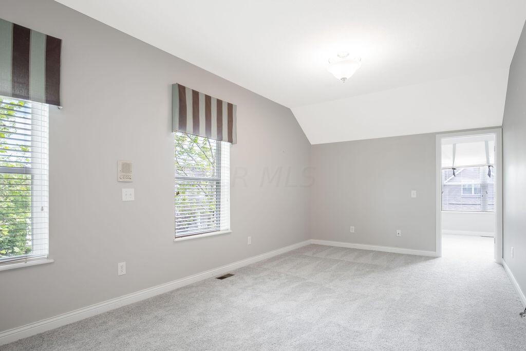 6051 Hayden Farms Road Dublin, OH 43016 - Photo 19 of 34 Upstairs Loft / Den