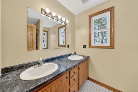 $850,000 | 170 Lake Ridge Drive, Taunton, MA 02780