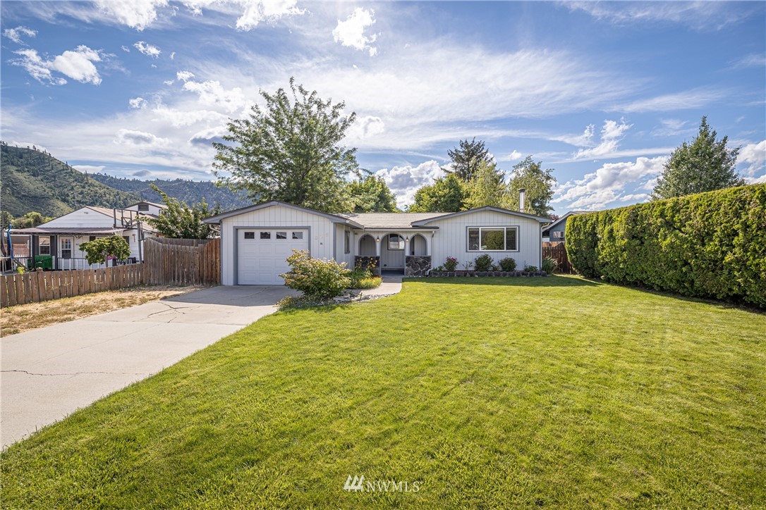 325 Tigner Road Cashmere, WA 98815 - Photo 1 of 27 Gallery Image 1