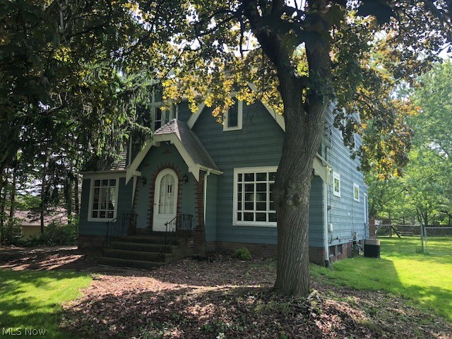 11658 Webster Road Strongsville, OH 44136 - Photo 3 of 29 Gallery Image 3
