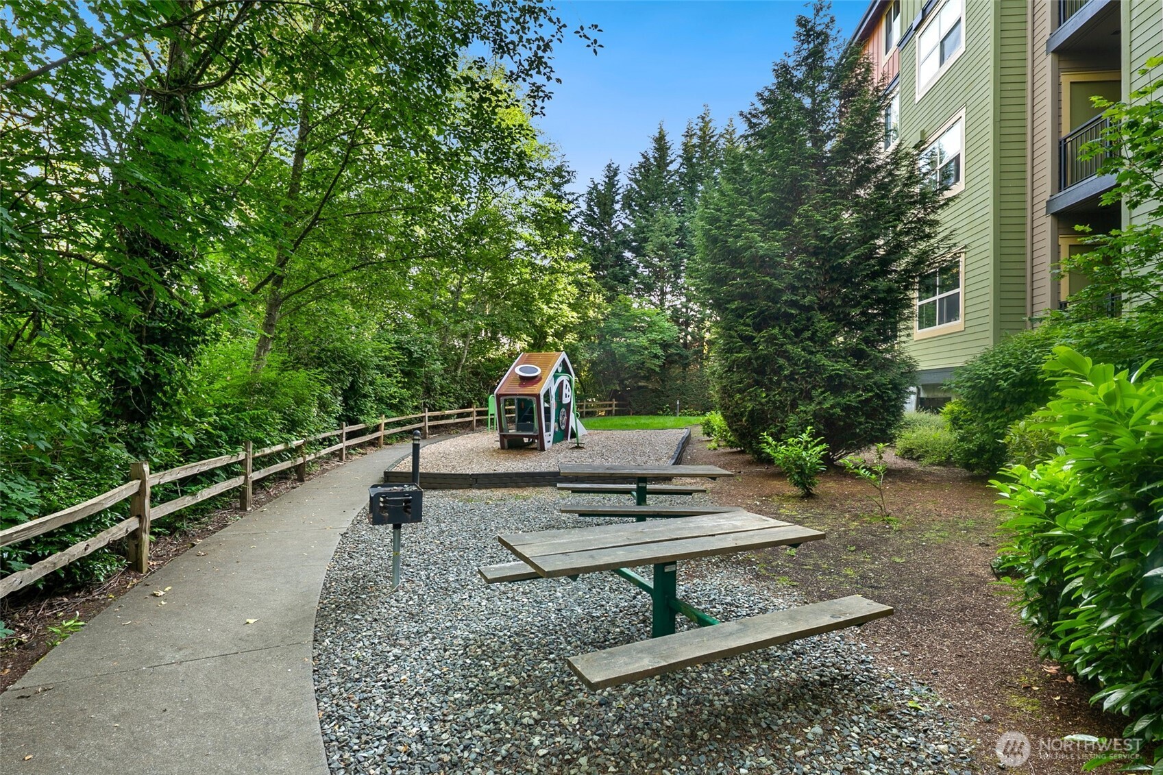 15730 116th Avenue Northeast, Unit 405 Bothell, WA 98011 - Photo 26 of 31