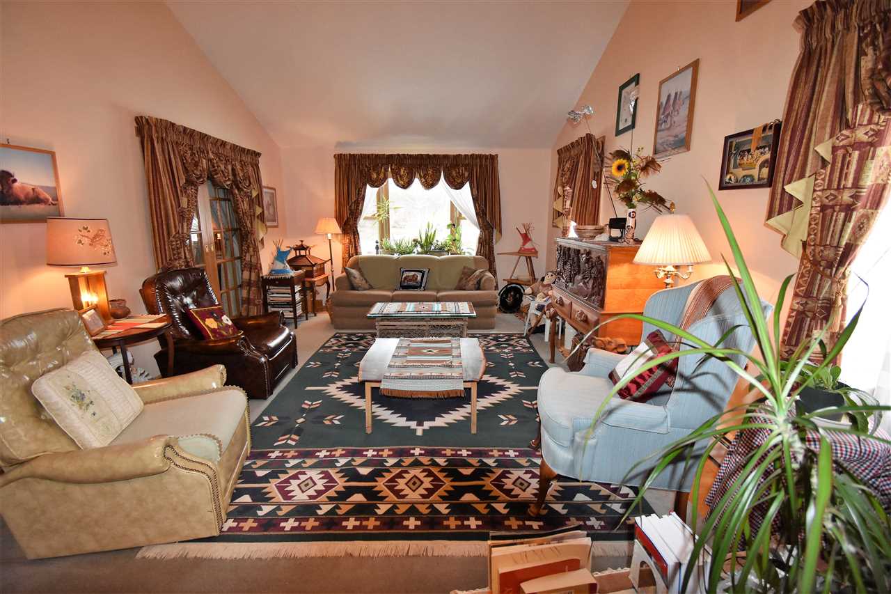 74 Lyndeboro Road New Boston, NH 03070 - Photo 10 of 25