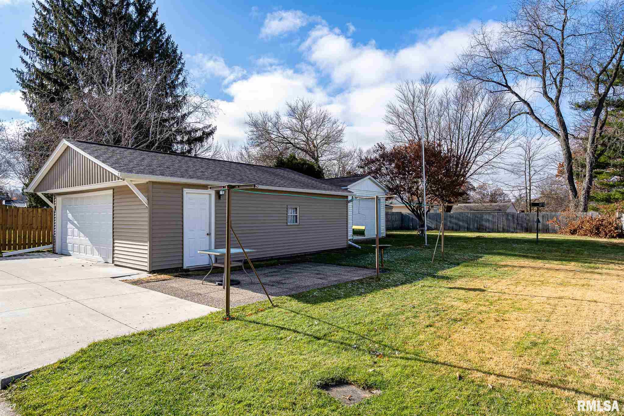 813 42nd Street Moline, IL 61265 - Photo 15 of 15