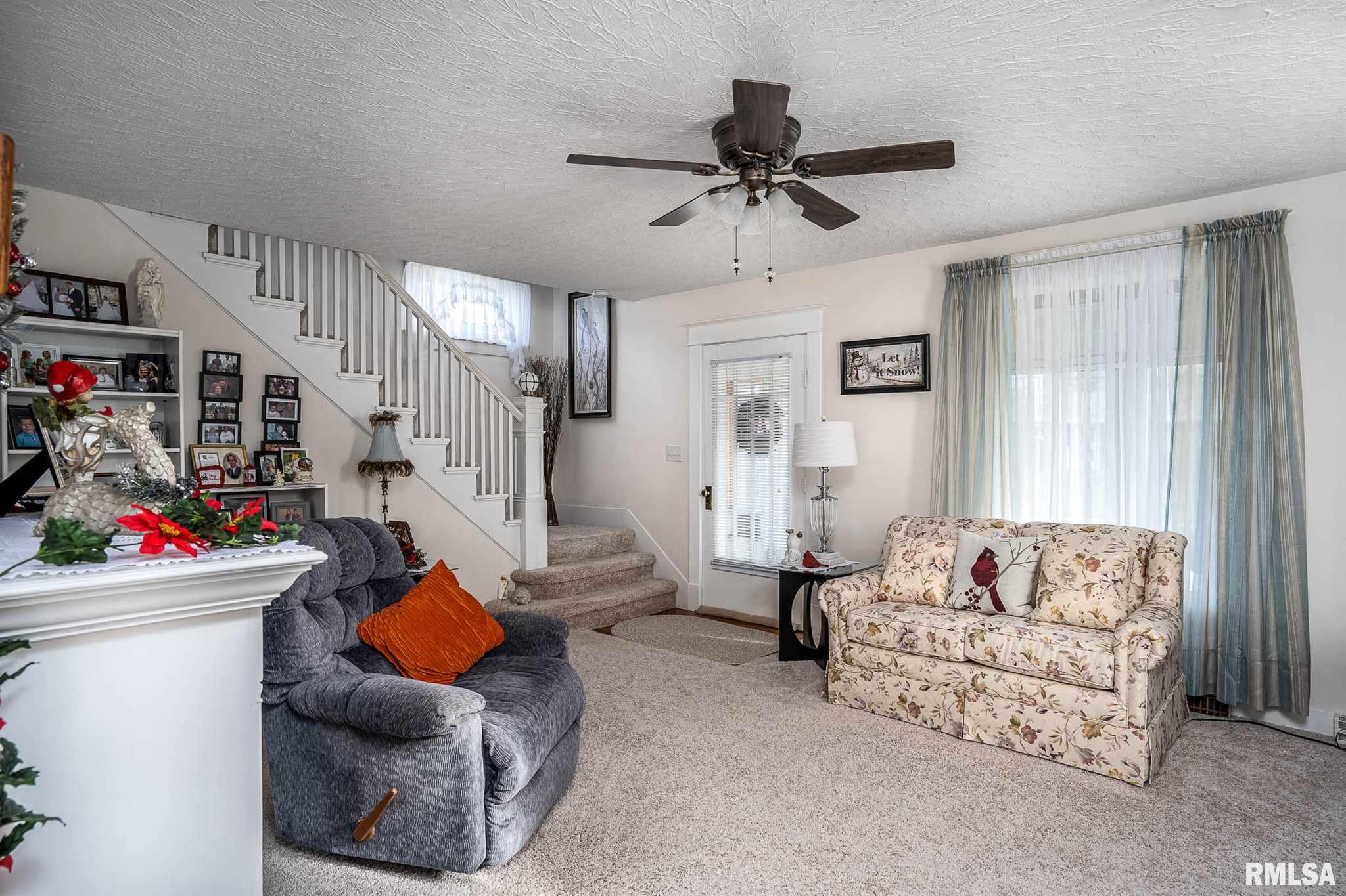 813 42nd Street Moline, IL 61265 - Photo 4 of 15