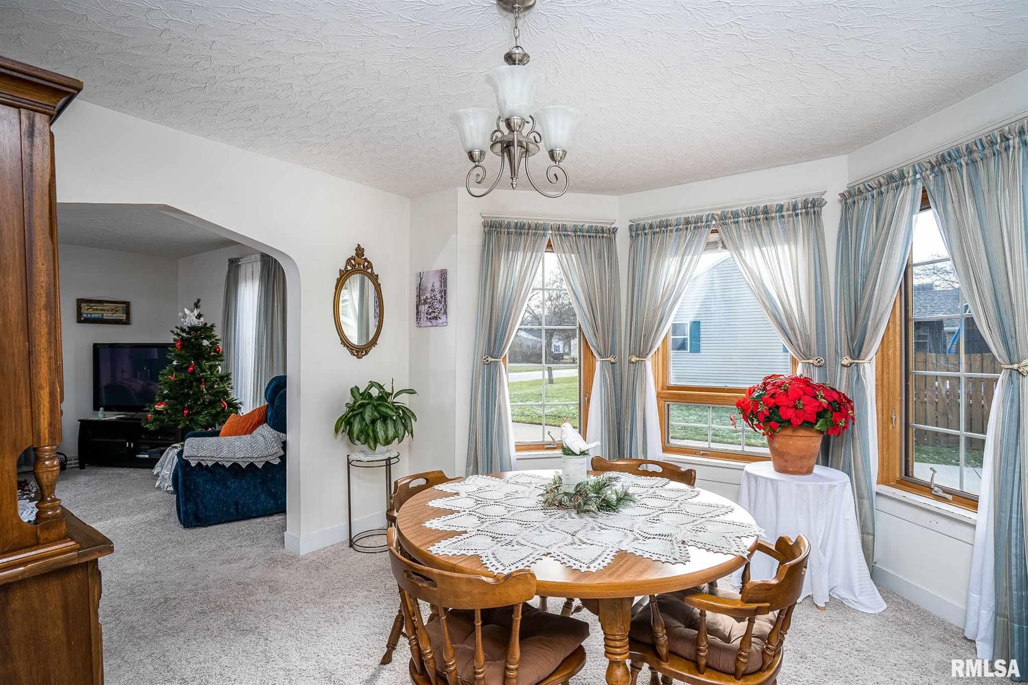 813 42nd Street Moline, IL 61265 - Photo 9 of 15