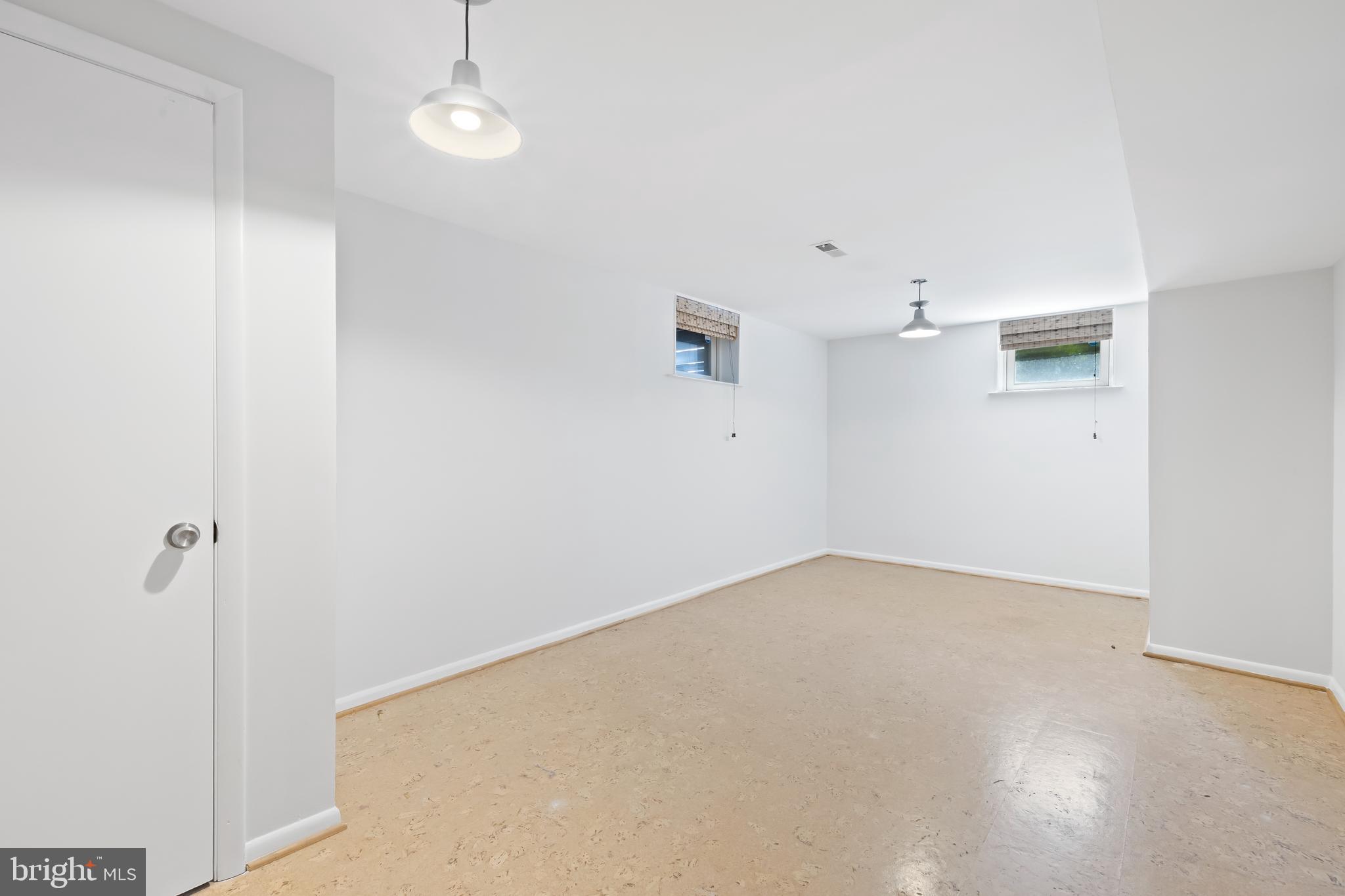 6721 Kenwood Forest Lane, Unit 45 Chevy Chase, MD 20815 - Photo 25 of 35