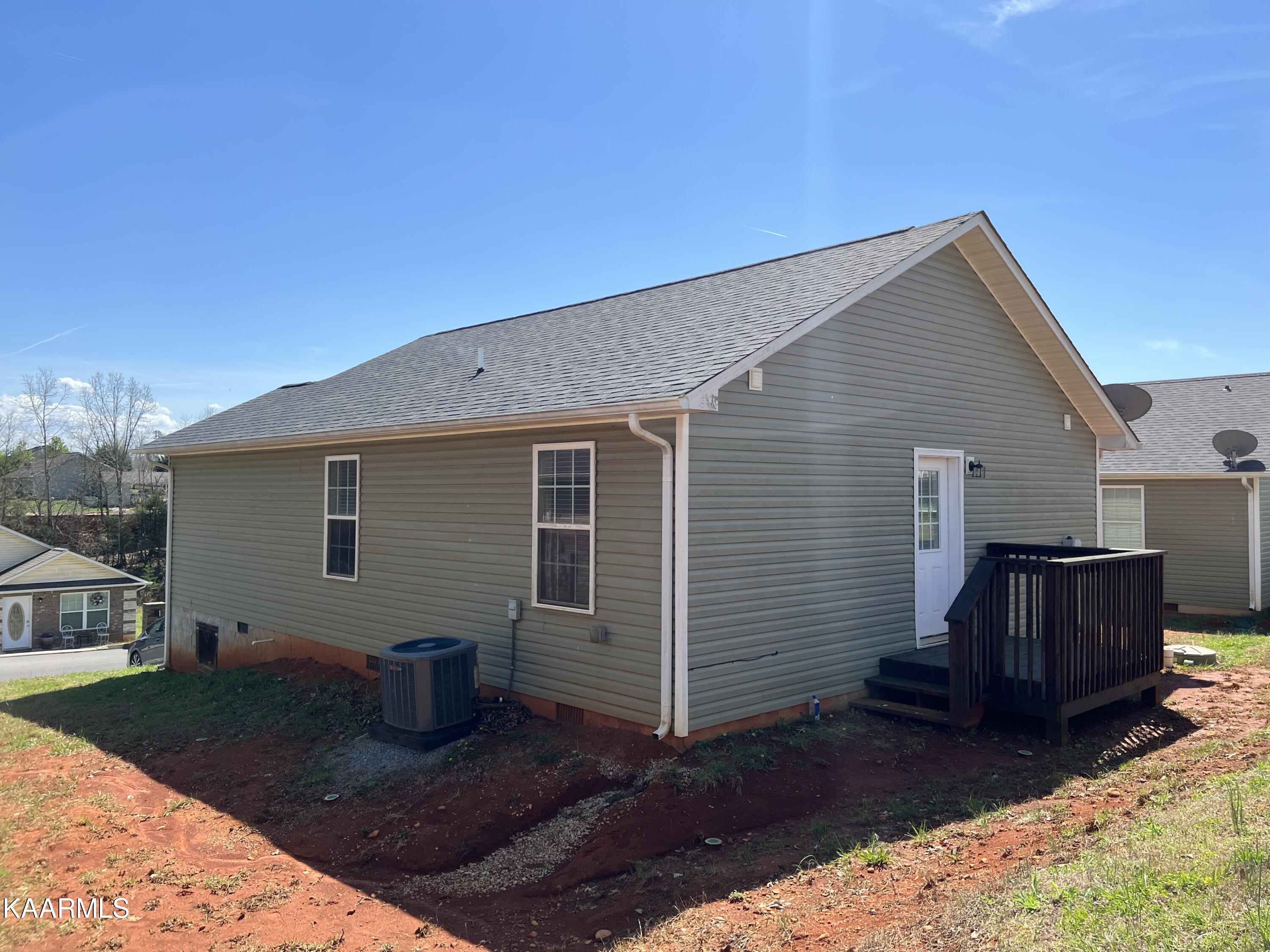 1725 Watauga Street Sevierville, TN 37876 - Photo 31 of 33 20230327_183816634_iOS