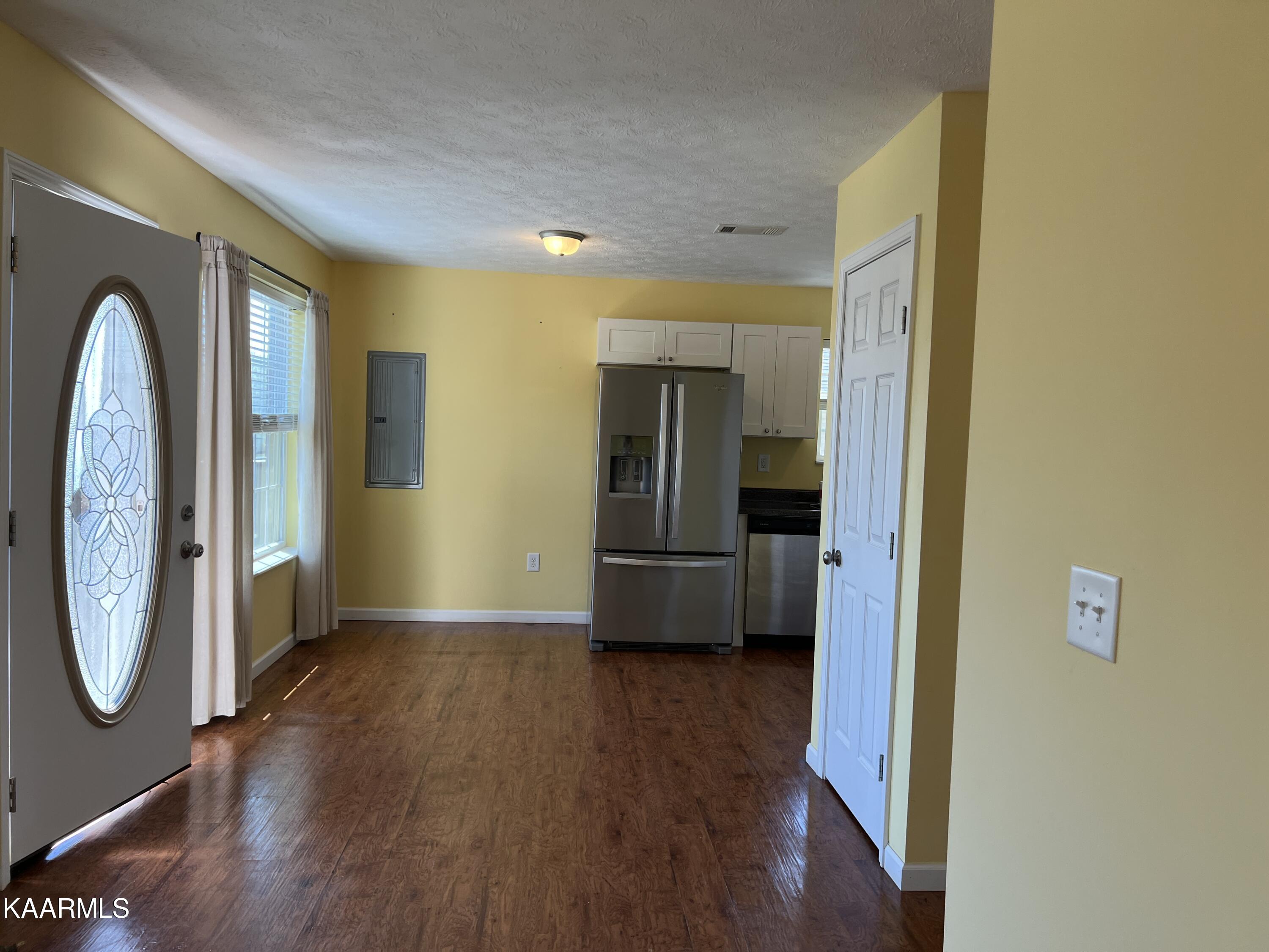 1725 Watauga Street Sevierville, TN 37876 - Photo 10 of 33 20230327_183222884_iOS