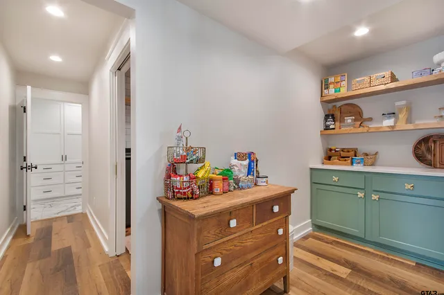 $1,199,900 | 130 An County Road 379, Palestine, TX 75801