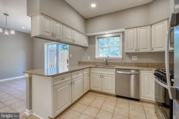 $3,300 | 11813 Sherbourne Drive, Lutherville-Timonium, MD 21093