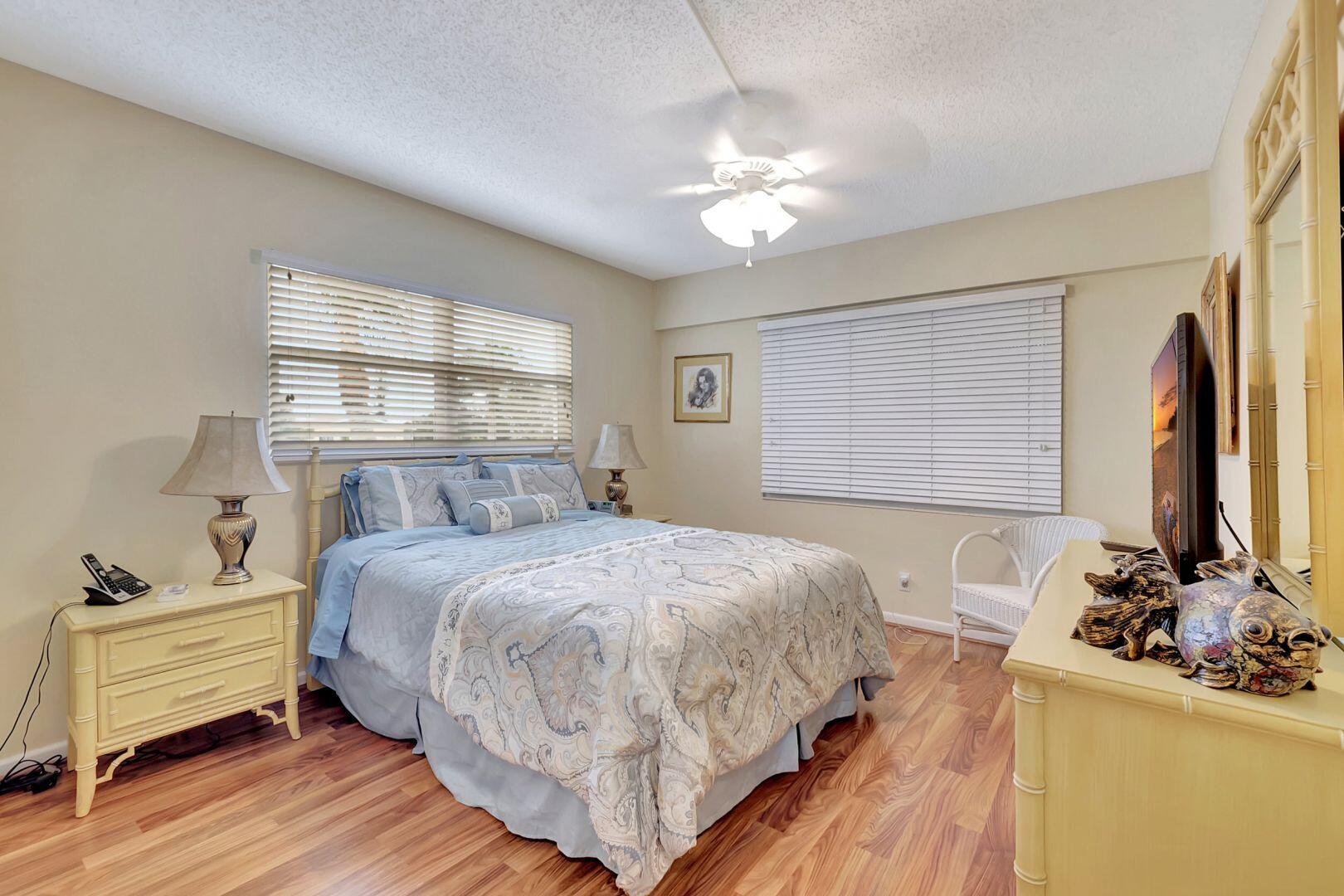 113 Fanshaw C Boca Raton, FL 33434 - Photo 12 of 45 Master Bedroom