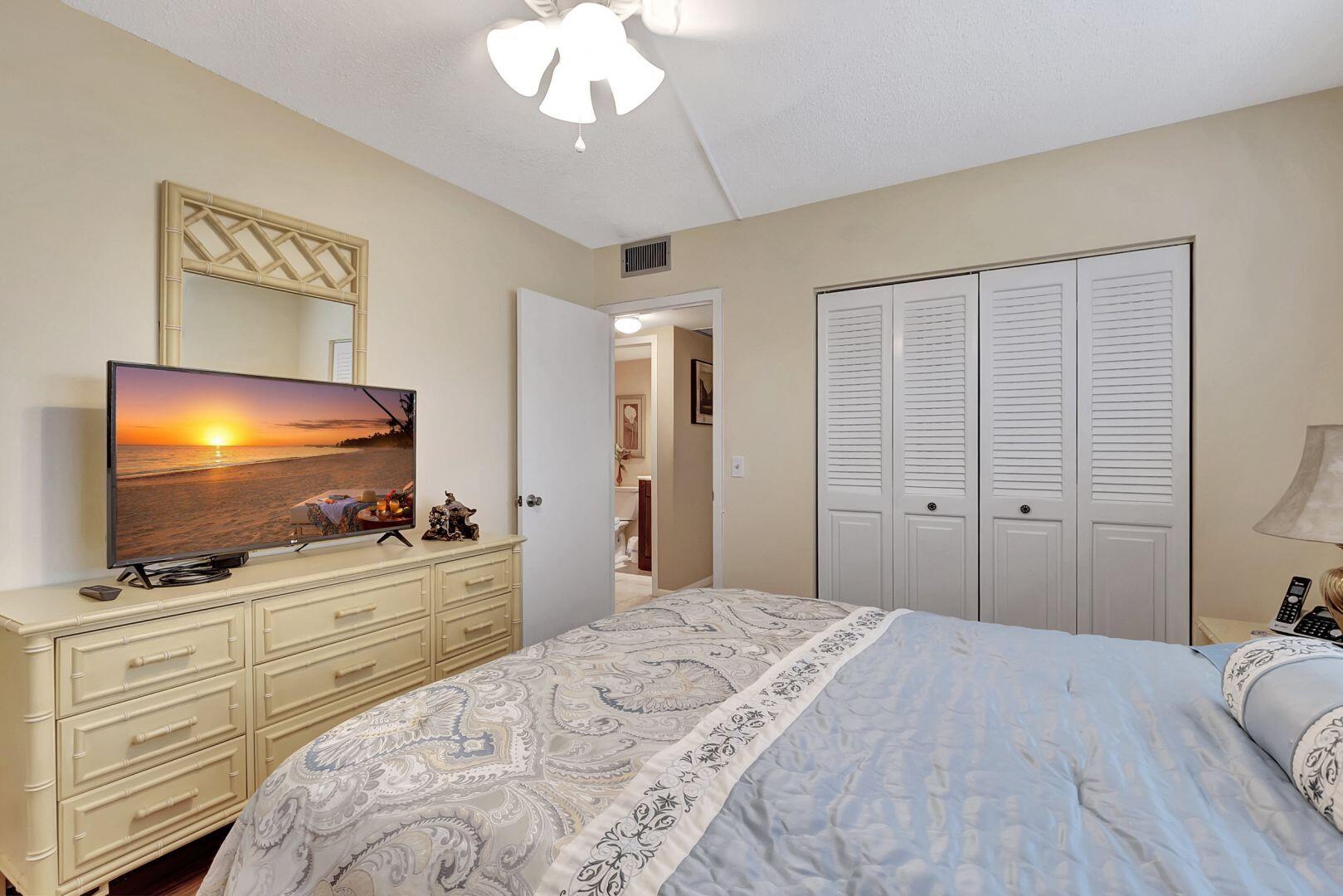 113 Fanshaw C Boca Raton, FL 33434 - Photo 13 of 45 Master Bedroom