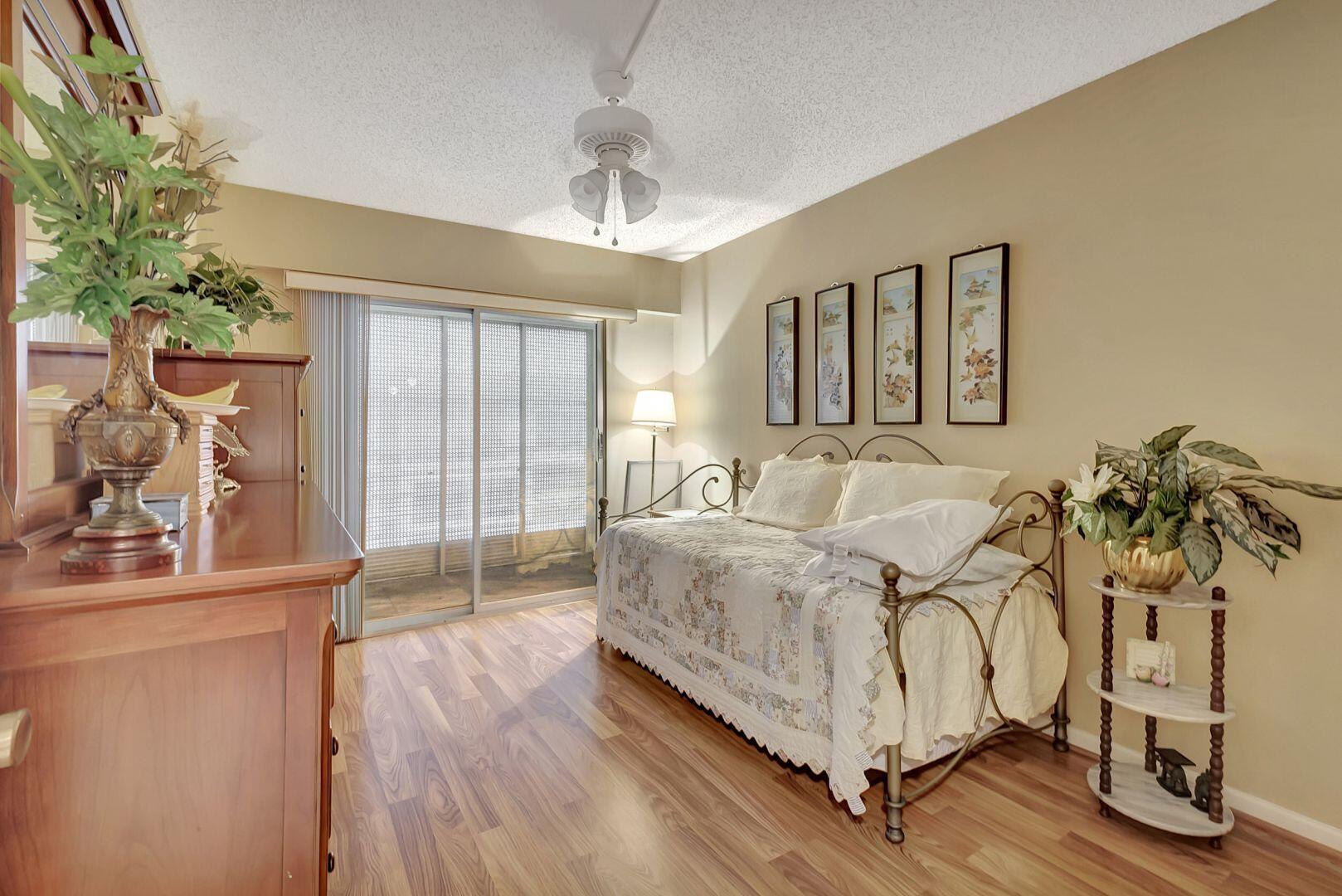 113 Fanshaw C Boca Raton, FL 33434 - Photo 16 of 45 Second Bedroom