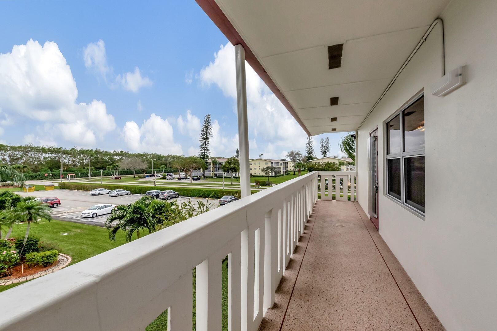 113 Fanshaw C Boca Raton, FL 33434 - Photo 2 of 45 Walk Way Corner Apt