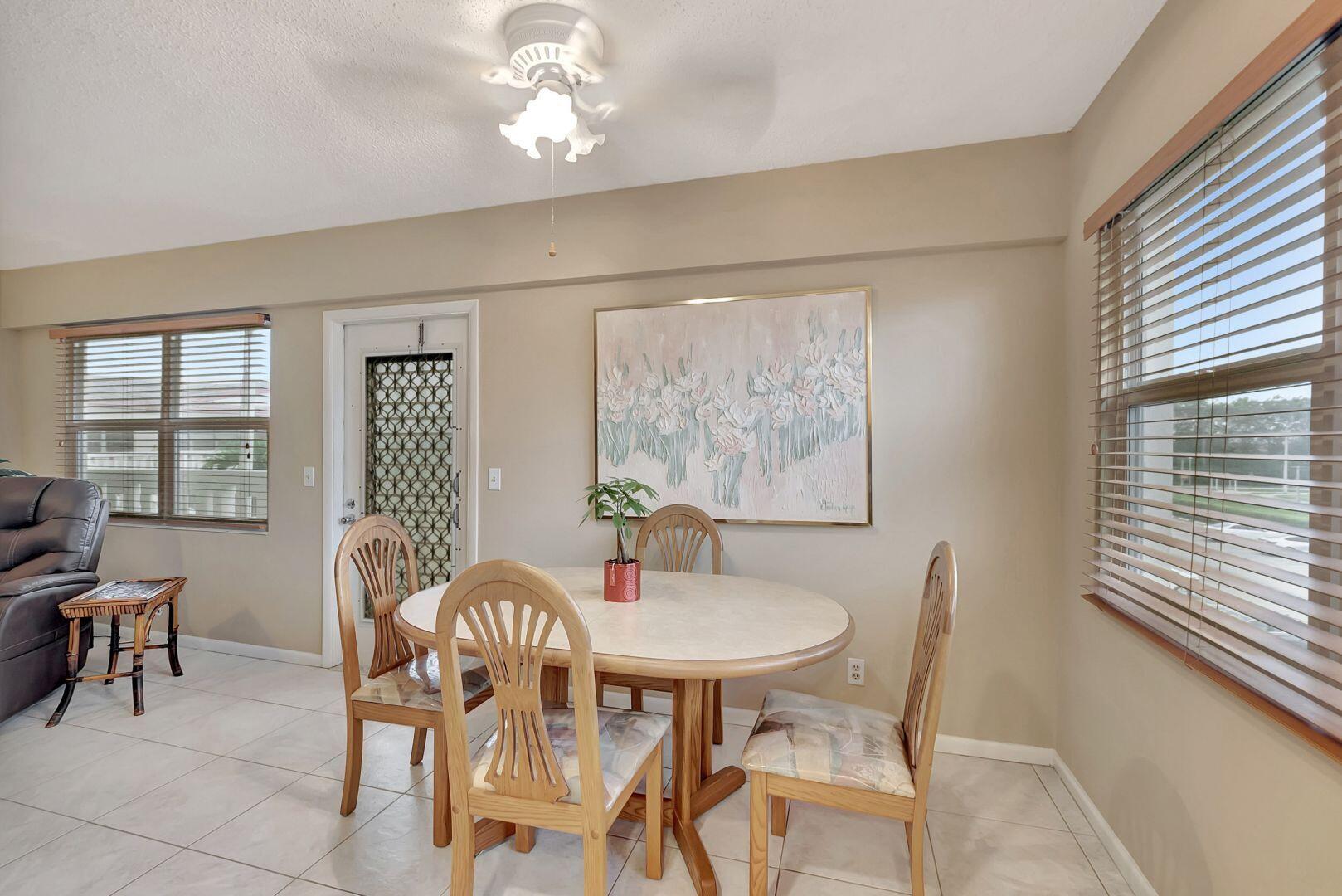 113 Fanshaw C Boca Raton, FL 33434 - Photo 8 of 45 Dining Area