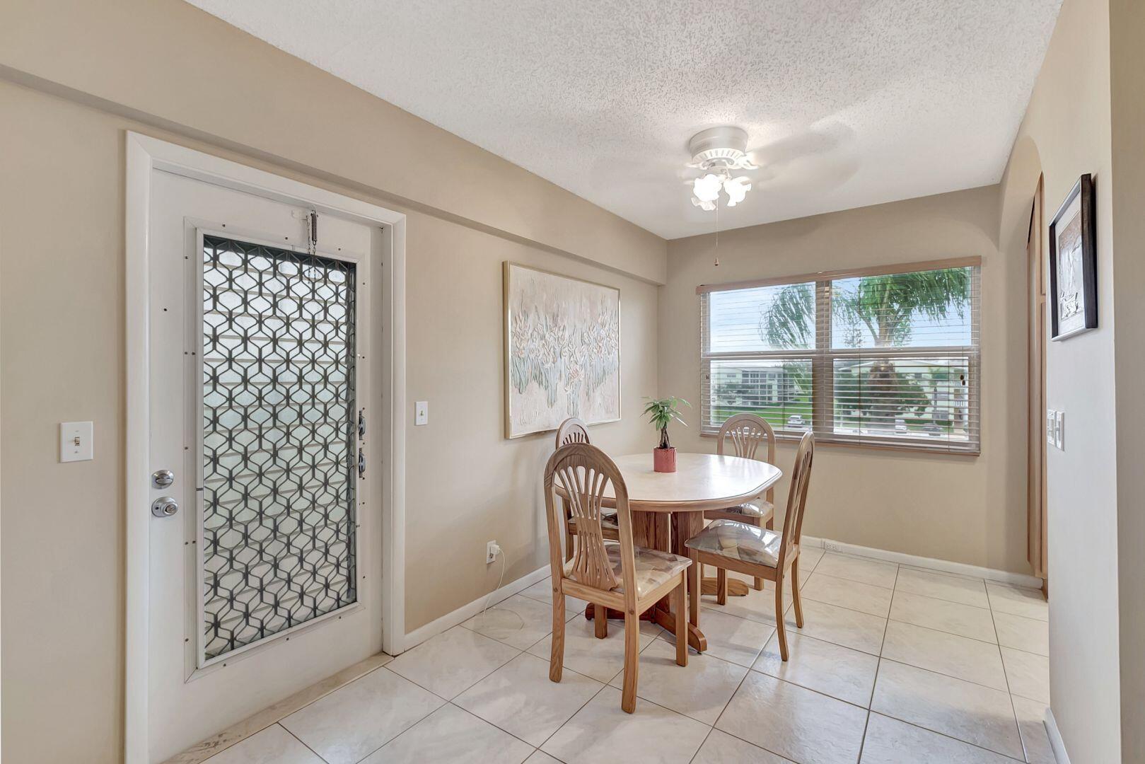 113 Fanshaw C Boca Raton, FL 33434 - Photo 9 of 45 Dining Area