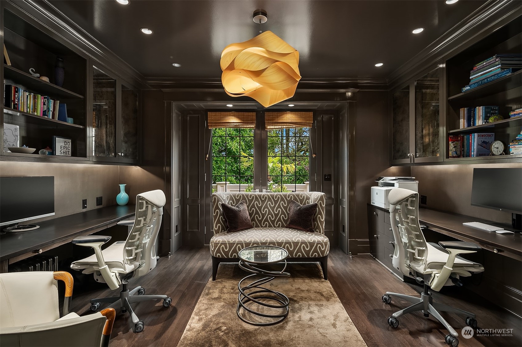 1121 22nd Avenue East Seattle, WA 98112 - Photo 14 of 40 a workspace with furniture and window