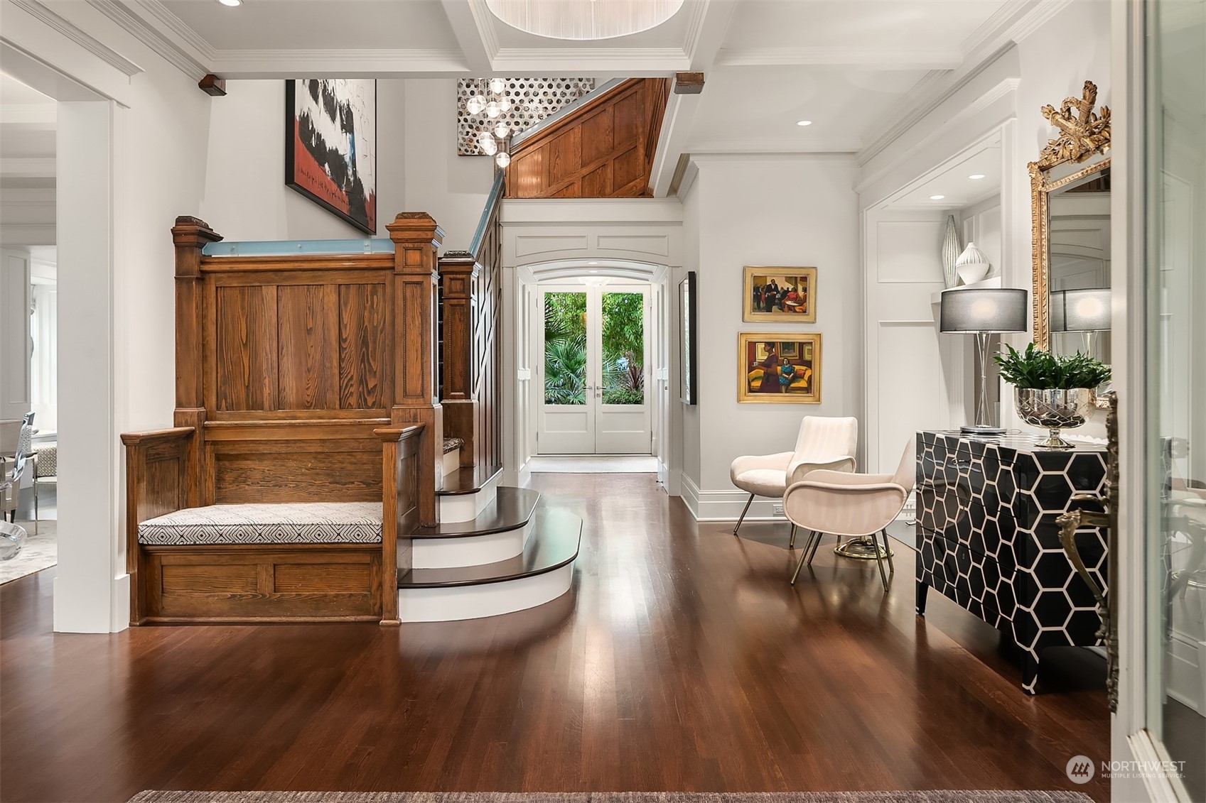 1121 22nd Avenue East Seattle, WA 98112 - Photo 3 of 40 a living room with furniture