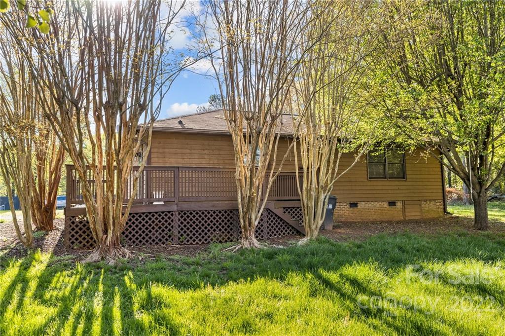 2328 Weddington Road Charlotte, NC 28270 - Photo 5 of 24 a front view of a house with garden
