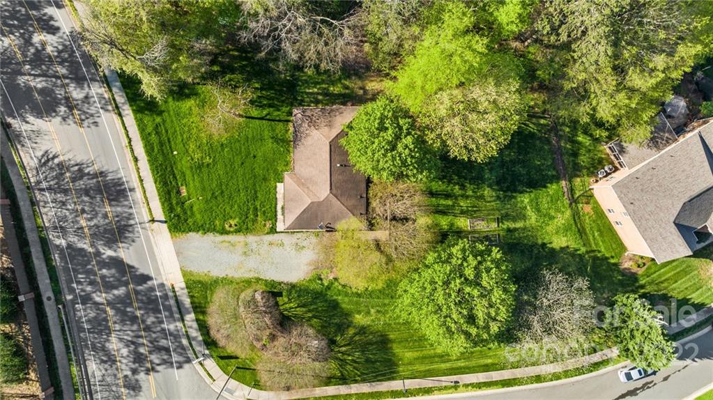 2328 Weddington Road Charlotte, NC 28270 - Photo 7 of 24