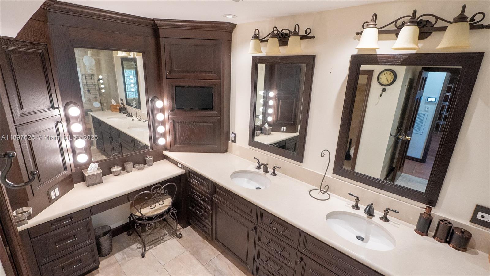 11851 Northwest 7th Street Plantation, FL 33325 - Photo 39 of 72