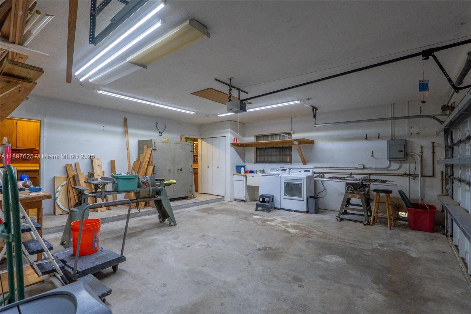 11851 Northwest 7th Street Plantation, FL 33325 - Photo 47 of 72 a view of a room with gym equipment