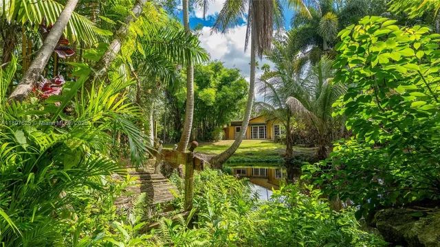 $1,600,000 | 11851 Northwest 7th Street, Plantation, FL 33325