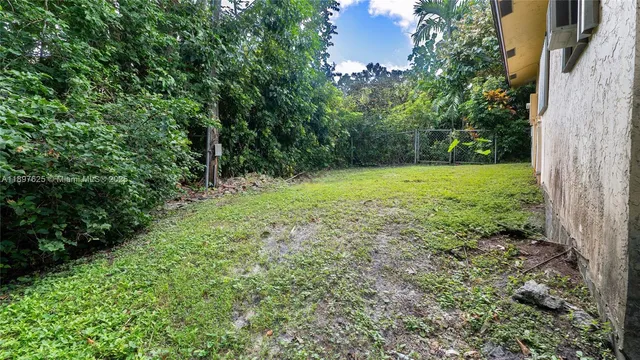 $1,600,000 | 11851 Northwest 7th Street, Plantation, FL 33325