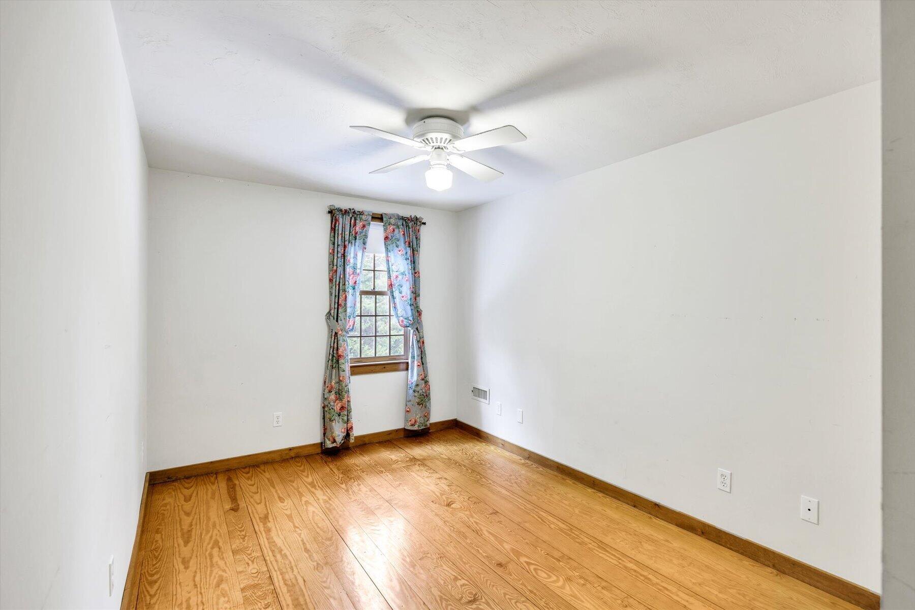 85 Clamshell Cove Road Cotuit, MA 02635 - Photo 32 of 53 2nd floor office