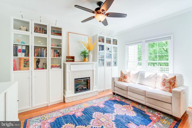 $829,000 | 480 Winding Rose Drive, Rockville, MD 20850