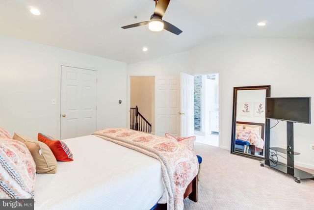 $829,000 | 480 Winding Rose Drive, Rockville, MD 20850