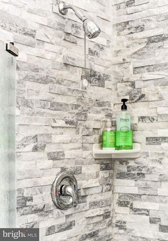 $829,000 | 480 Winding Rose Drive, Rockville, MD 20850