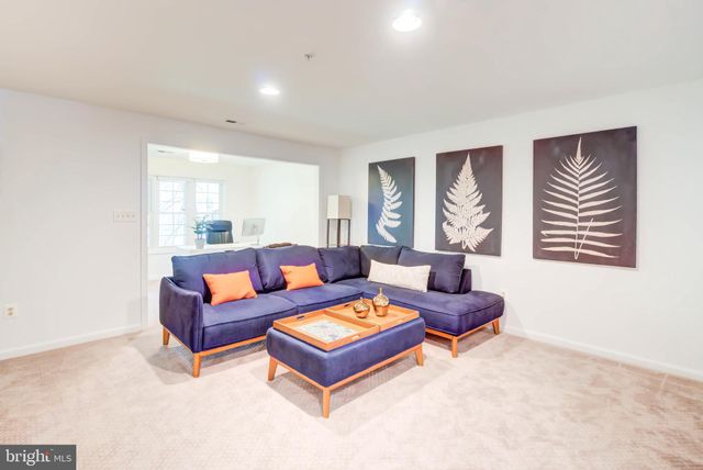 $829,000 | 480 Winding Rose Drive, Rockville, MD 20850