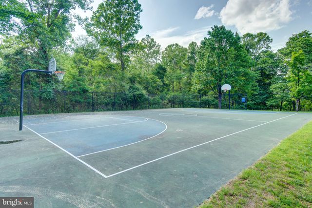 $829,000 | 480 Winding Rose Drive, Rockville, MD 20850