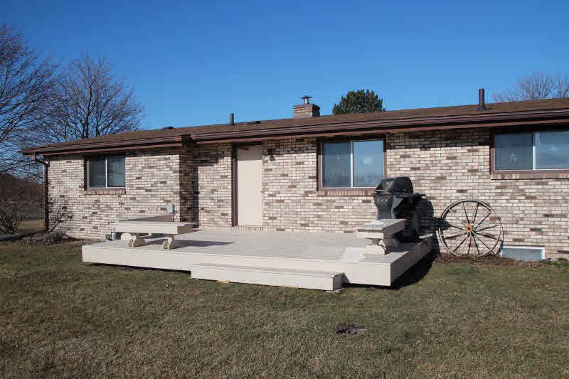 285 Wagner Road Bay City, MI 48708 - Photo 3 of 12