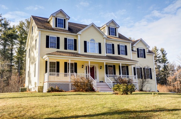 124 Benjamin Road Shirley, MA 01464 - Photo 1 of 30