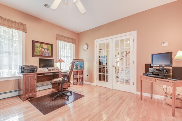 124 Benjamin Road Shirley, MA 01464 - Photo 14 of 30