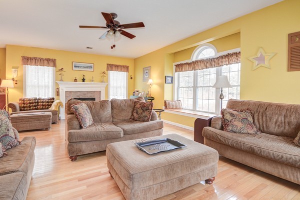 124 Benjamin Road Shirley, MA 01464 - Photo 18 of 30