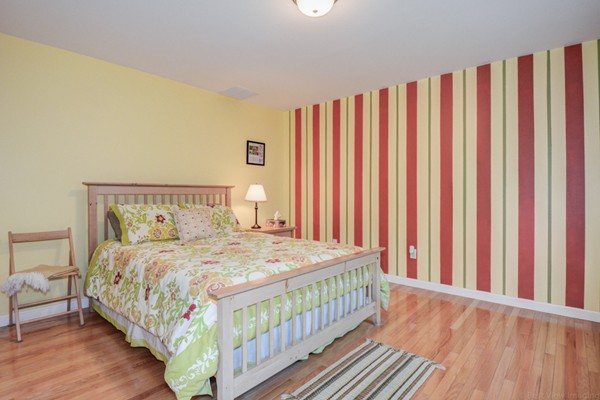 124 Benjamin Road Shirley, MA 01464 - Photo 27 of 30
