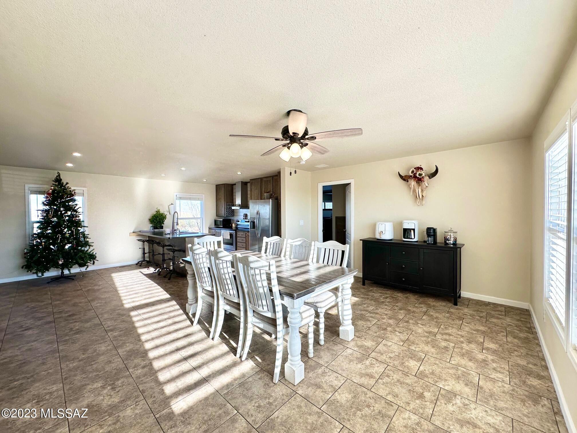 13295 South Hunting Dog Road Vail, AZ 85641 - Photo 17 of 39
