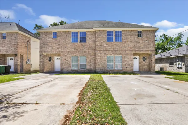 $1,700 | 10445 Wicklowe Street, Unit 1, Houston, TX 77016